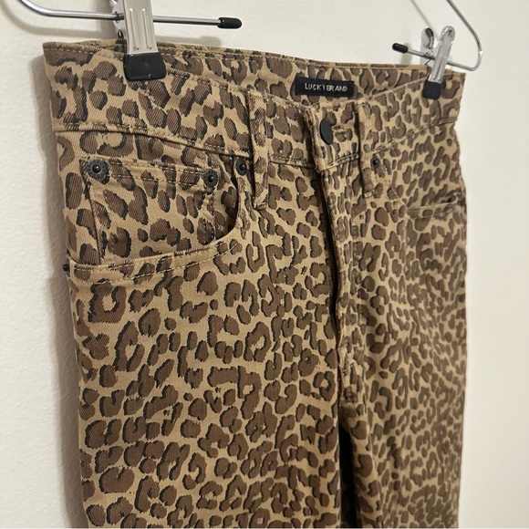 Lucky Brand High Rise Slim Bridgette Leopard Print Cropped Straight Jean 2 /26 - Picture 6 of 11